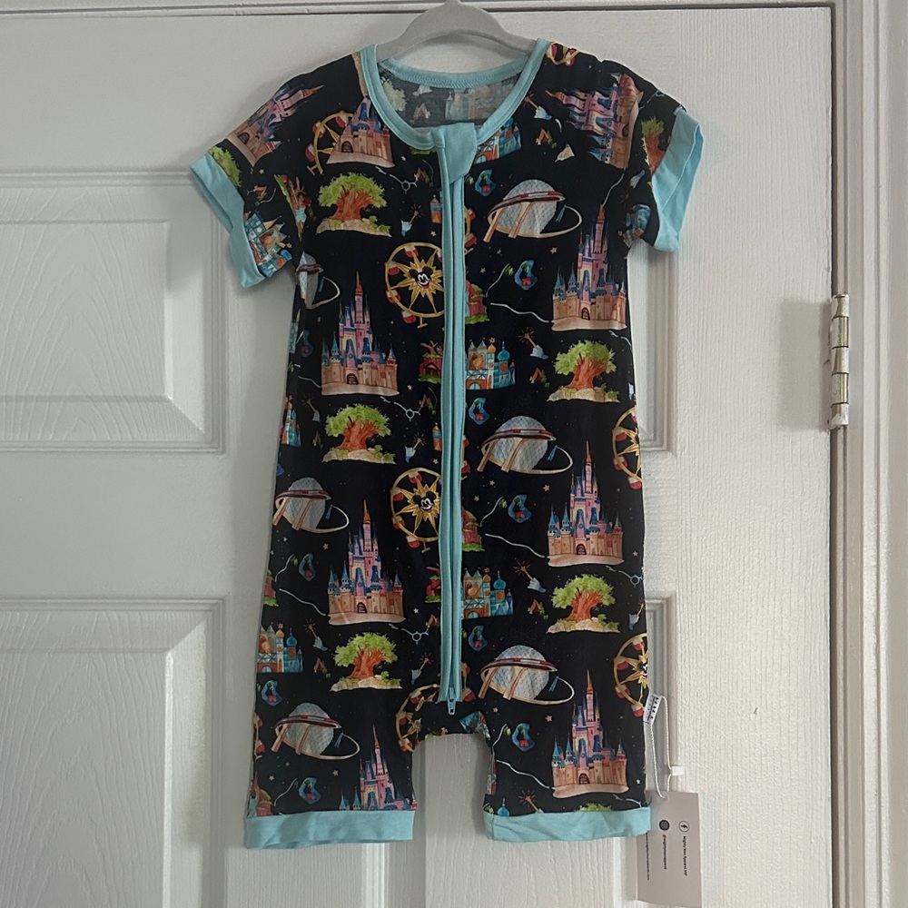 NWT Disney World Bamboo Shorty